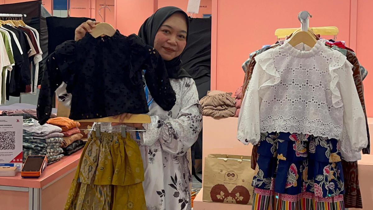 Didukung BRI dan LinkUMKM, Kenes Lalita Kembangkan Busana Anak Wastra Khas Jepara