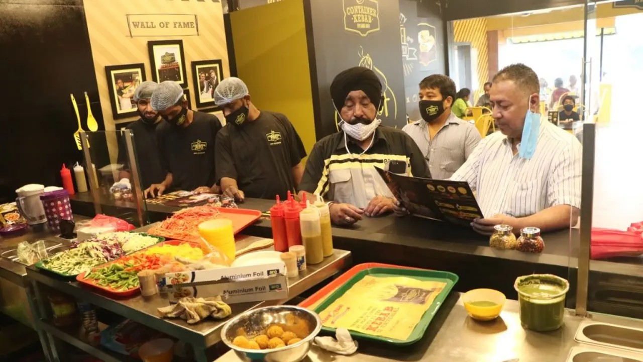Buka Gerai Pertama di India, Waralaba Kebab Indonesia Optimis Kuasai Pasar India