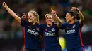 Ekspresi pemain Lyon, Camille Abily (tengah) usai mencetak gol dalam pertandingan final Liga Champions Wanita antara Lyon dan Wolfsburg di Stadion Valeriy Lobanovskiy, Kiev, Ukraina (Kamis/5). (AP Photo/Efrem Lukatsky)