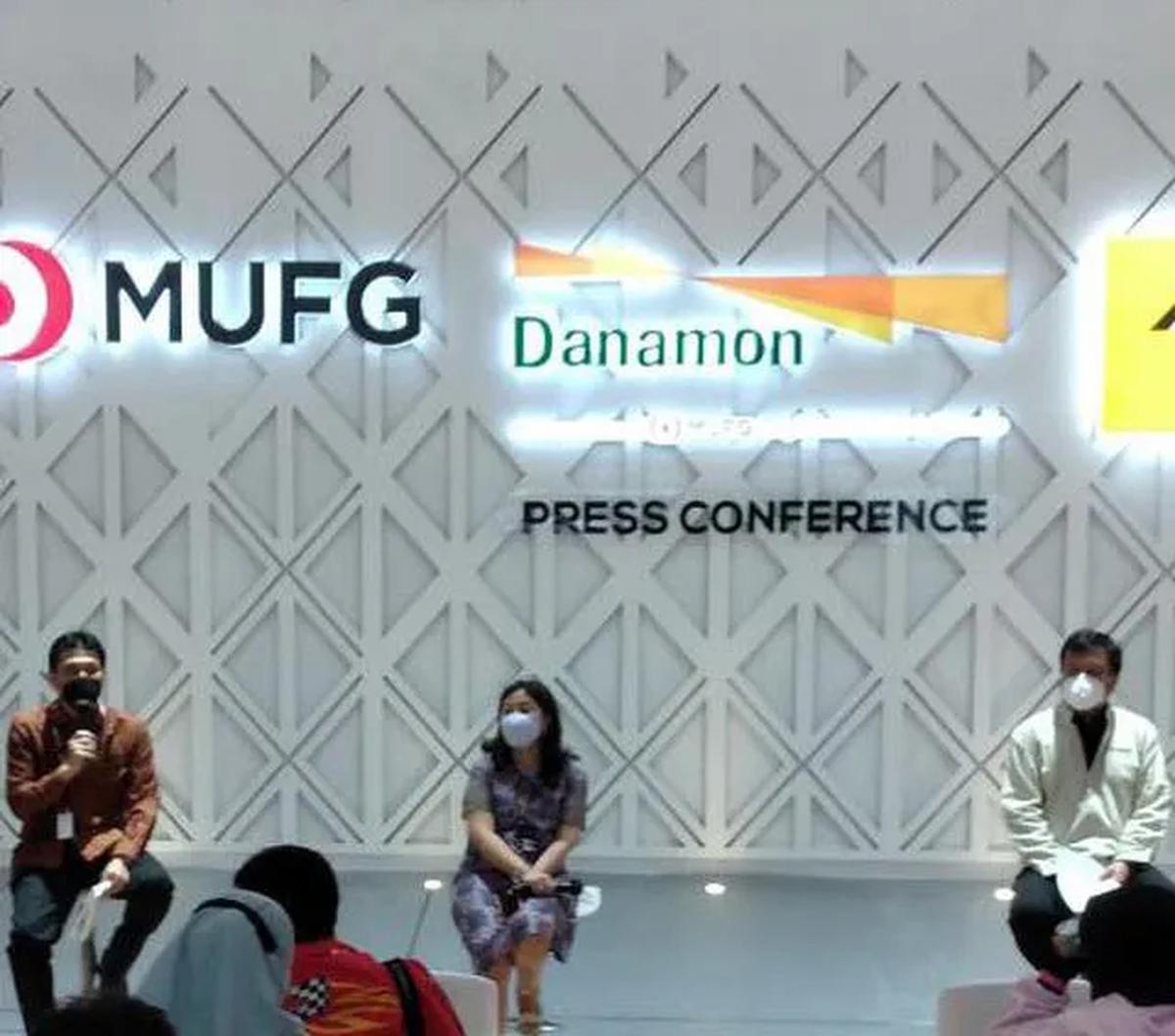 Komitmen ini sejalan dengan tema besar Ulang Tahun ke-67 Danamon yaitu ’Tumbuh Bersama’ yang didasari visi Danamon untuk peduli dan membantu jutaan orang mencapai kesejahteraan.