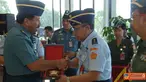 Citizen6, Cilangkap: Pelaporan Korps Sertijab tersebut antara lain dihadiri oleh Kasum TNI, Pangkostrad, para Asisten Panglima TNI, Kapuspen TNI dan segenap pejabat di lingkungan TNI. (Pengirim: Badarudin Bakri) 
