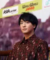 Aktor Jepang pemeran Kamen Rider 000, Shu Watanabe kini bersanding dengan Chelsea Islan. Mereka membintangi FTV yang berjudul When You Wish Upon A Sakura. (Nurwahyunan/Bintang.com)