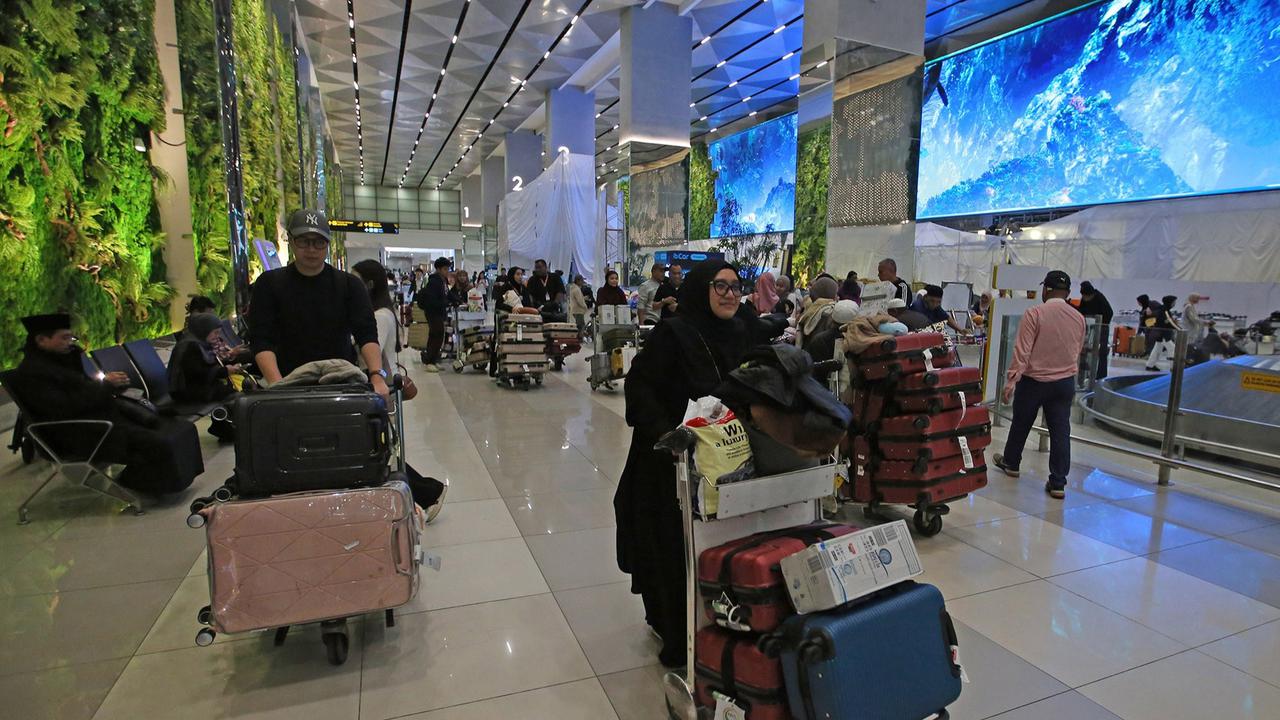 Rimbunnya Hutan Tropis di Bandara Soekarno-Hatta