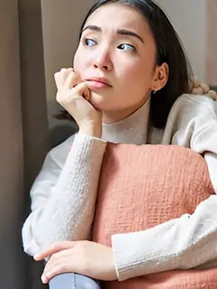 ilustrasi&nbsp;overthinking karena HTS/copyright freepik.com.benzoix