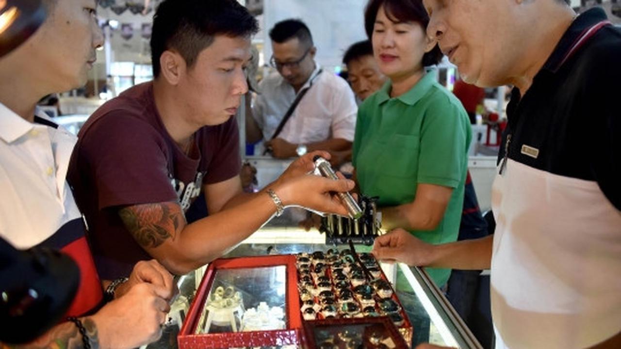 Kemilau deretan batu akik berharga ratusan juta rupiah