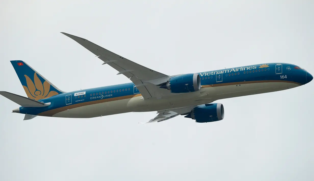 Seluruh maskapai yang dipindah ke Terminal 3 Bandara Internasional Soekarno-Hatta (BSH) pada tahap awal ini merupakan anggota dari aliansi penerbangan Skyteam, dimana Garuda Indonesia merupakan salah satu anggotanya. (AP Photo/Francois Mori)