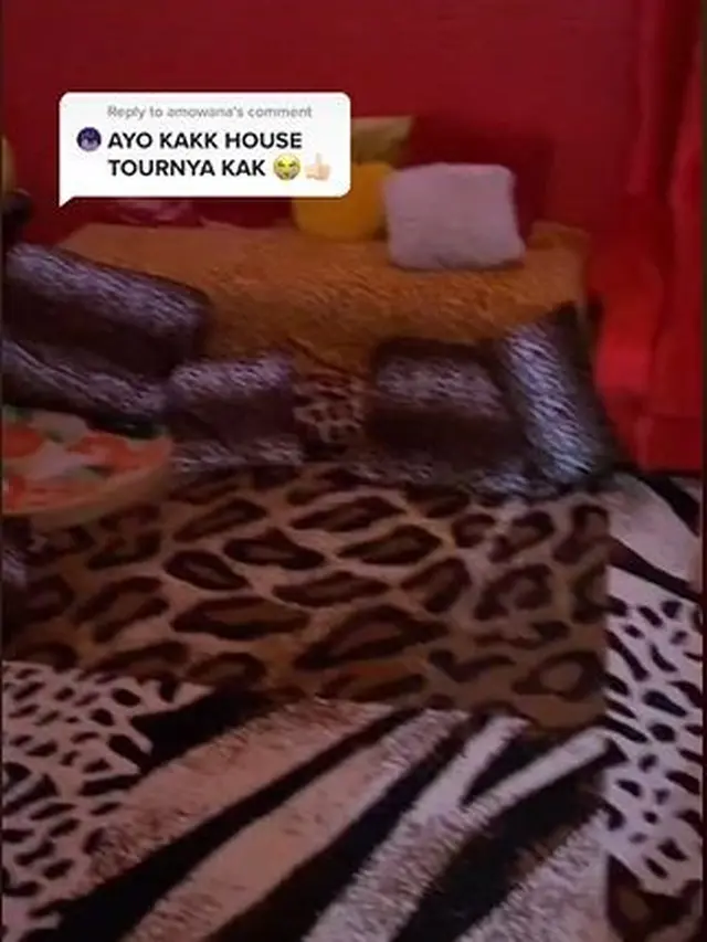Viral Emak-Emak Koleksi Barang Serba Motif Macan, Mobilnya Jadi Sorotan