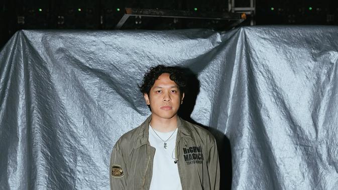 Hindia Pamer Teaser Video Klip Letdown, Elang El Gibran dan Runny Rudiyanti Syuting di IKN