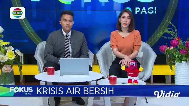 Simak Fokus Pagi (15/10) dengan berita-berita sebagai berikut, Duel Pelajar di Tengah Jalan, Mobil Hantam Lapak Pedagang, Lima Luka-Luka, Warga Rela Antre demi Air Bersih, Gardu Listrik Tambahan Meledak dan Terbakar.