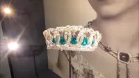 Tangkapan layar video Grand Duchess Vladimir Tiara. (Dok: Instagram @royalcollectiontrust https://www.instagram.com/reel/CiAAKv3snjx/?utm_source=ig_web_copy_link / Elly Purnama)