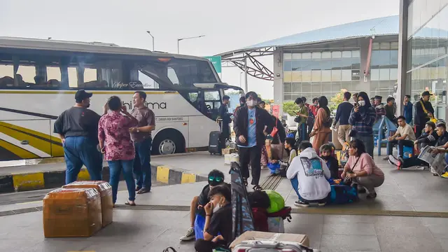 Puncak Arus Mudik Lebaran 2025 di Terminal Pulo Gebang Diprediksi 28-30 Maret