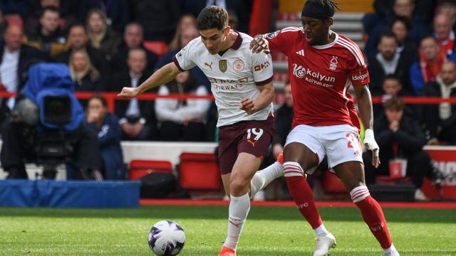 Manchester City Tempel Ketat Posisi Arsenal