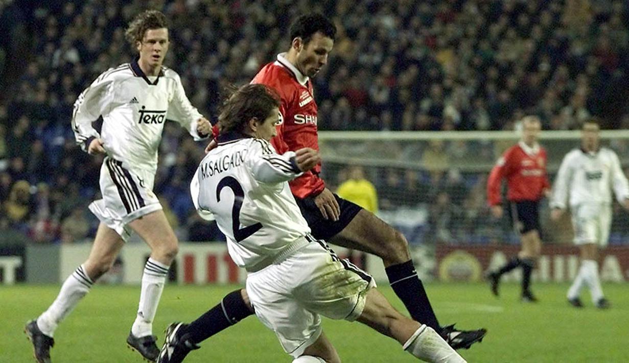 Ryan Giggs memulai karier bersama MU pada 2 Maret 1991 pada laga Divisi Satu Liga Inggris melawan Everton. Kala itu gelandang Wales tersebut masuk mengantikan Dennis Irwin. (AFP/Christophe Simon)