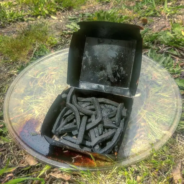 momen kocak saat panaskan makanan