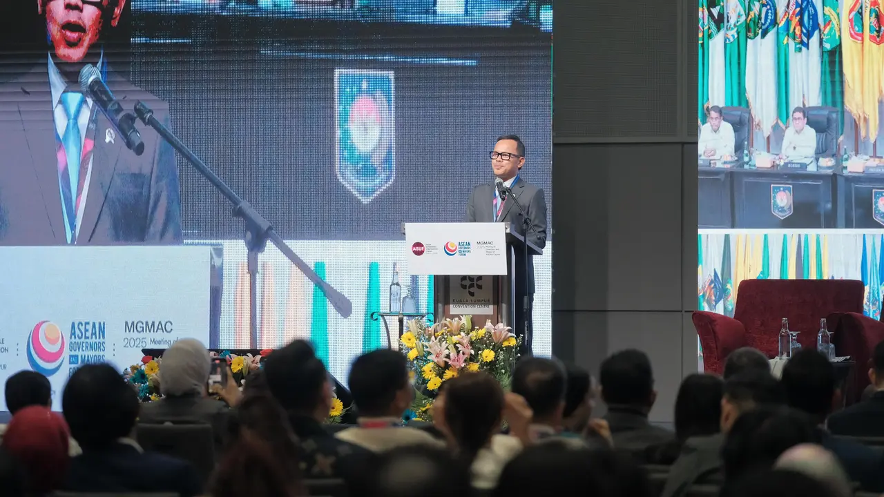Bima Arya Paparkan Program MBG hingga Kopdeskel Merah Putih di Forum ASUF 2025 Kuala Lumpur