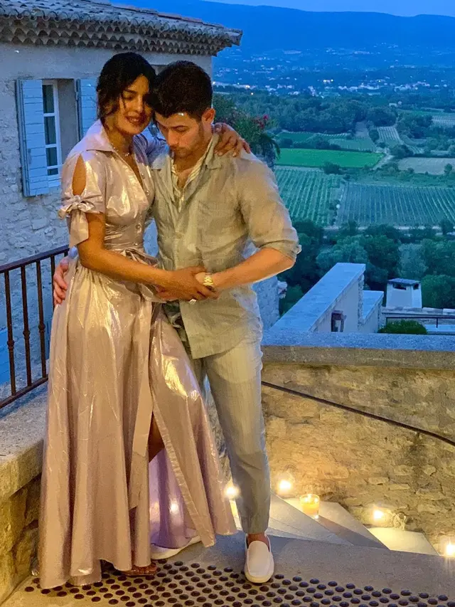 Priyanka Chopra dan Nick Jonas