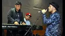  Gaya Eros Tjokro saat latihan vokal di Studio AB, Jakarta, Selasa (27/1/2015). (Liputan6.com/Panji Dikasana)