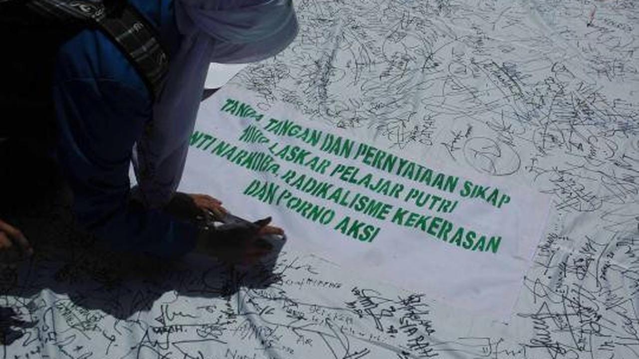 Tanda tangan tolak pornografi