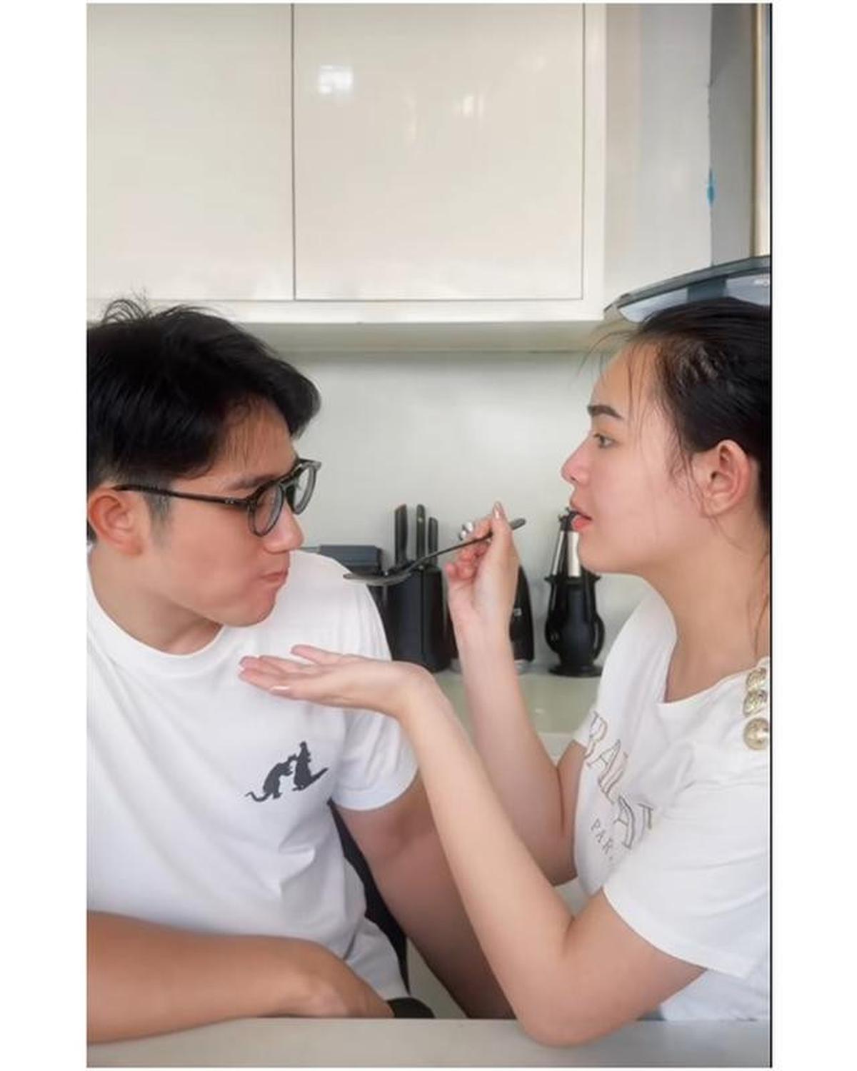 6 Potret Dapur Amanda Manopo, Cozy untuk Masak Menu Favorit Kenny Austin