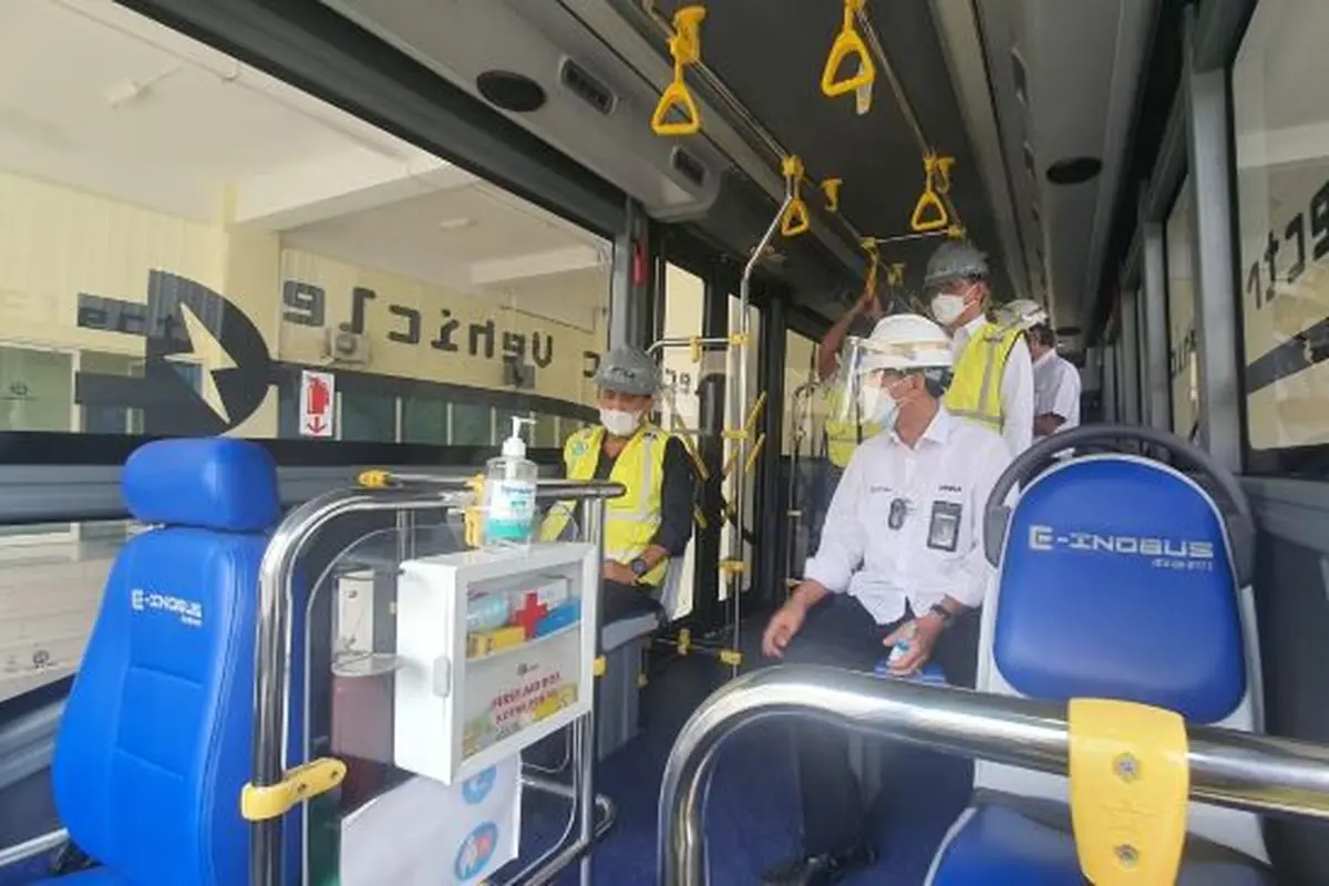 PT Bukit Asam Tbk (PTBA) teken MoU dengan INKA pada Selasa, 7 Desember 2021 untuk kembangkan kendaraan tambang listrik. (Foto: PT Bukit Asam Tbk)