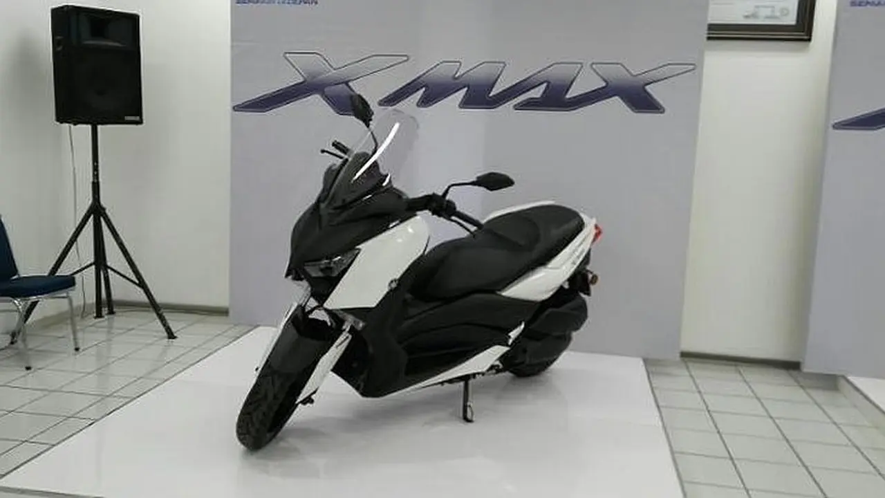 Yamaha XMax