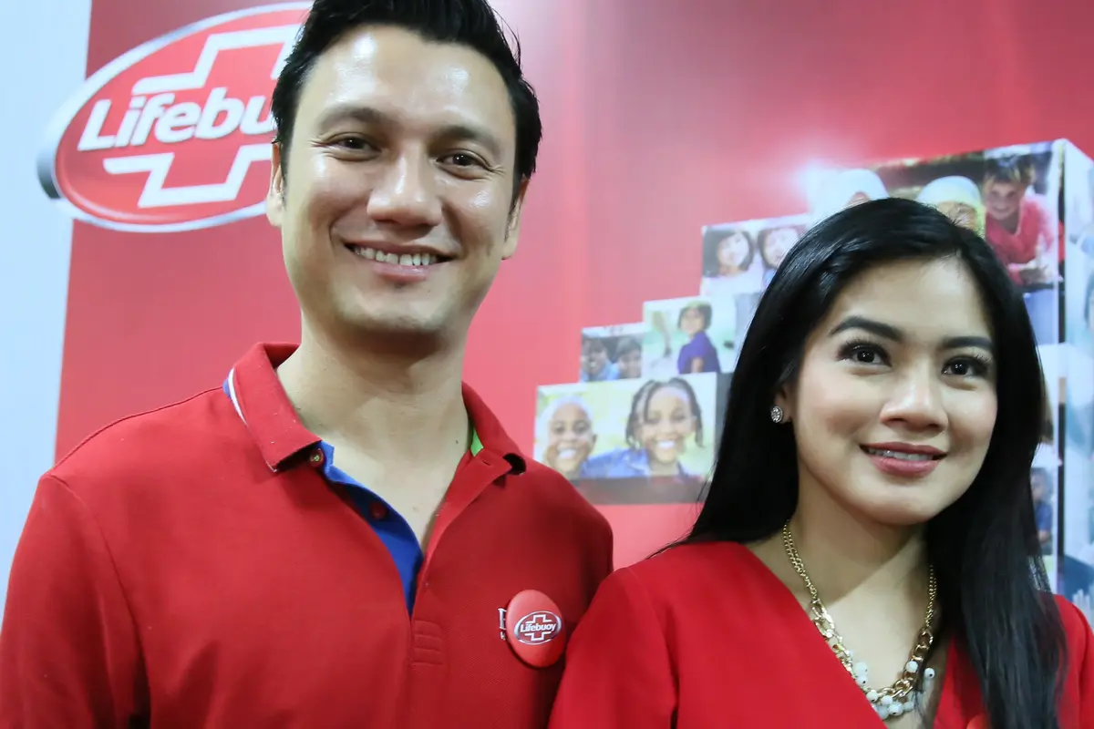 [Fimela] Christian Sugiono dan Titi Kamal