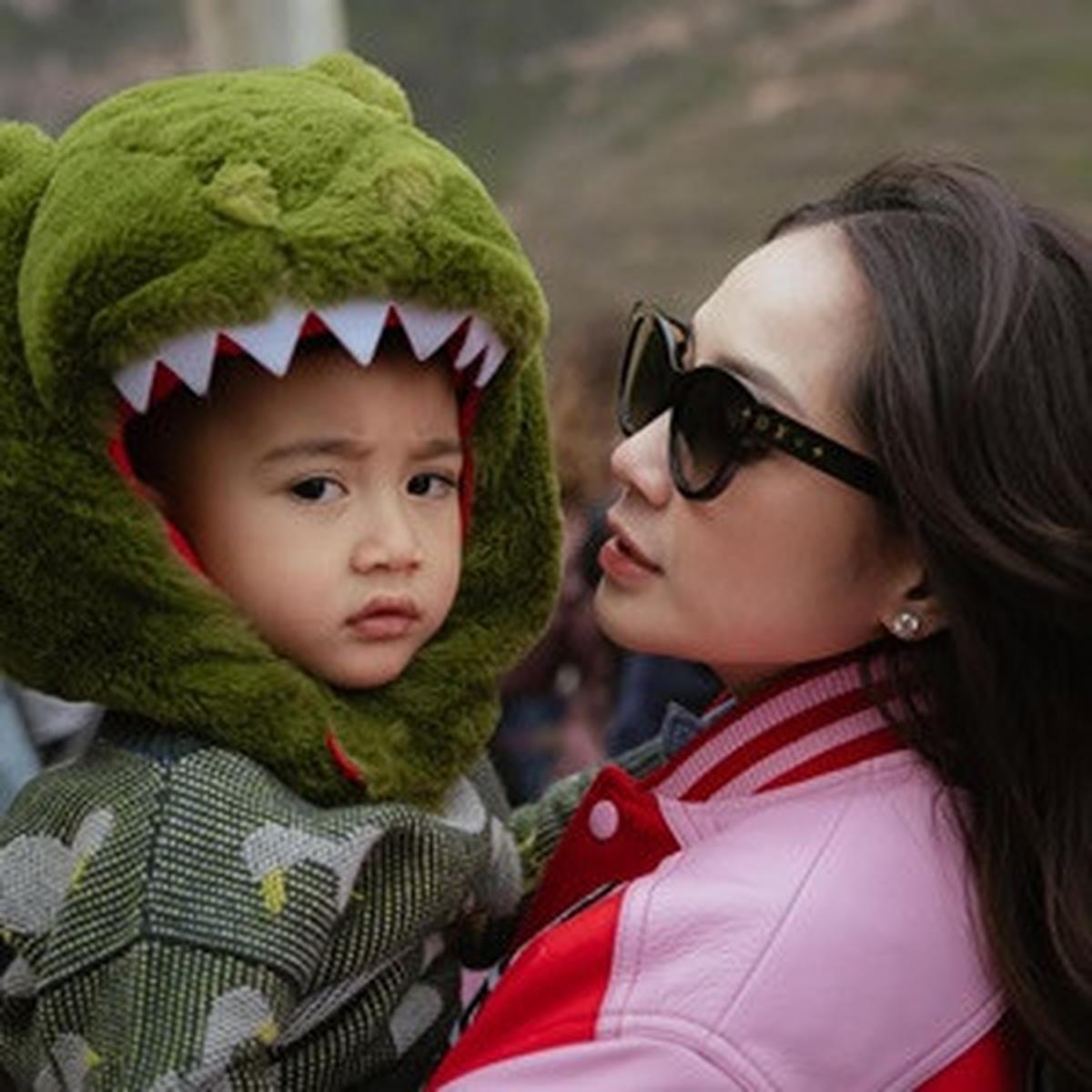 Potret Rafathar dan Rayyanza Liburan Beda Destinasi, Si Sulung Ikut Raffi Ahmad ke Labuan Bajo - Cipung Bareng Nagita Slavina ke Eropa