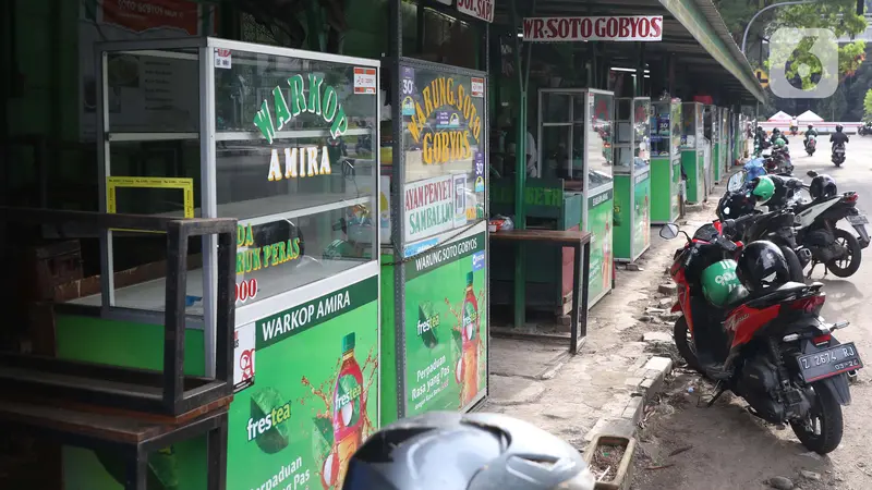 FOTO: Pedagang Makanan Kaki Lima Kena Imbas COVID-19