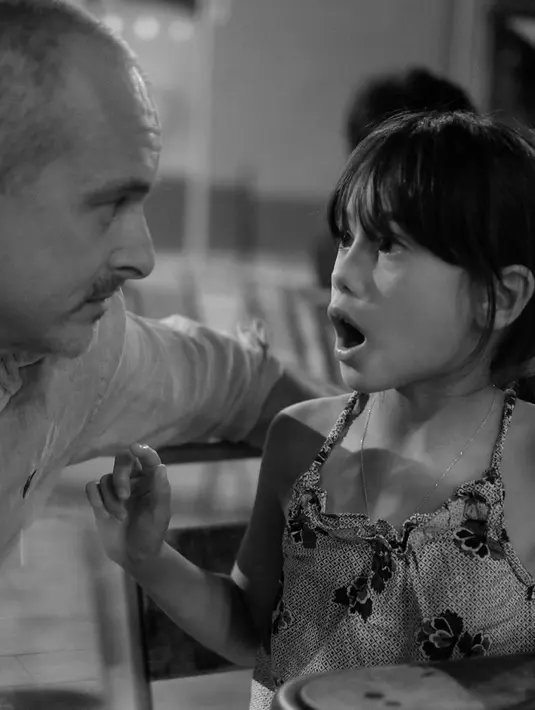 <p>Kirana punya wajah cantik yang alami. Sejak kecil, wajah Kirana sudah memancarkan kecantikan yang memesona. [Foto: instagram/anggun_cipta]</p>