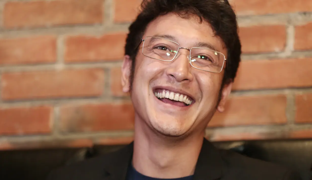 "Di sini lebih seru sih, cuma kalau pas ditontonnya saya belum tahu. Target saya utamanya lebih ke penonton yang nonton film ini, keluar dengan bahagia," ujar Dimas Anggara. (Galih W. Satria/Bintang.com)