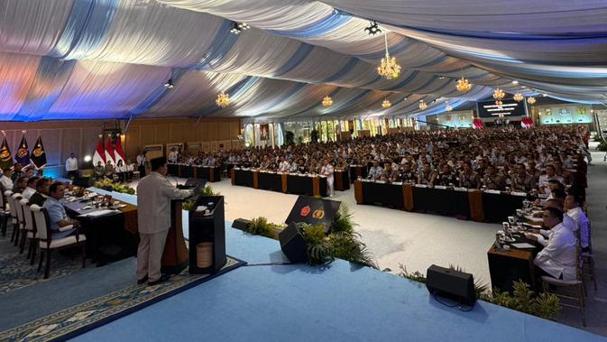 Prabowo Beri Taklimat ke Pimpinan TNI-Polri di Istana, Diikuti 650 Peserta