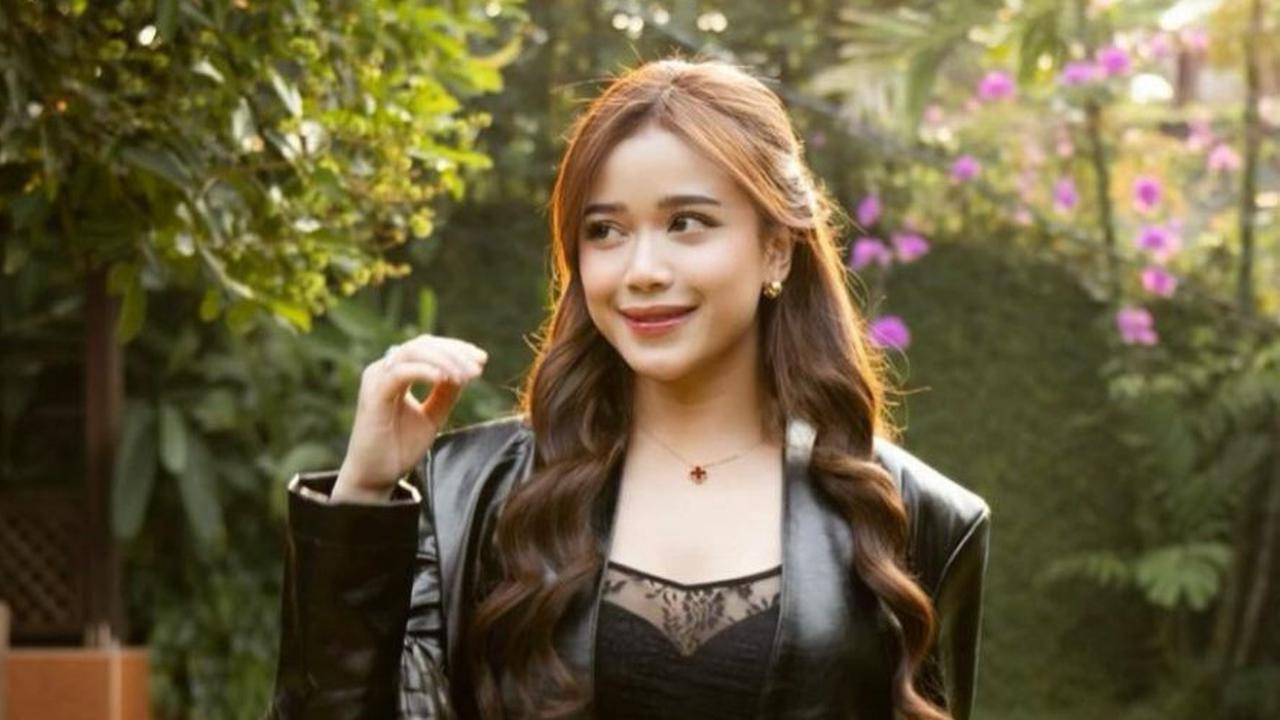 Semakin Memanas, Intip Kronologi Perseteruan Brisia Jodie vs Awkarin Dipicu Gegara Water Heater?