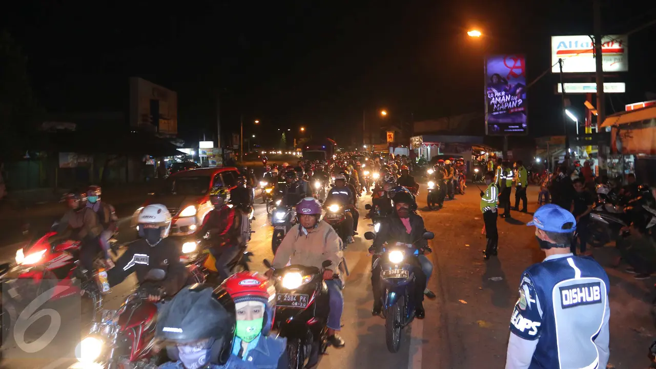 20160602-Pemudik Sepeda Motor Mulai Rajai Jalur Pantura -Jawa Barat