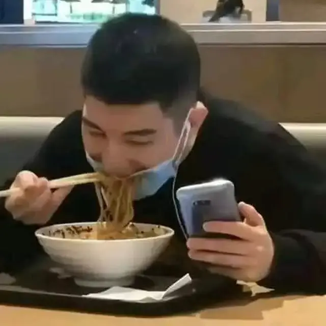 6 Tingkah Kocak Orang Makan Bakso di Tempat Ini Bikin Penjual Geleng Kepala