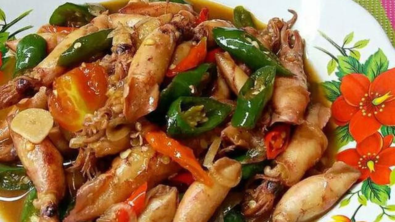 Cumi Asin Cabe Ijo, resep praktis untuk sahur.