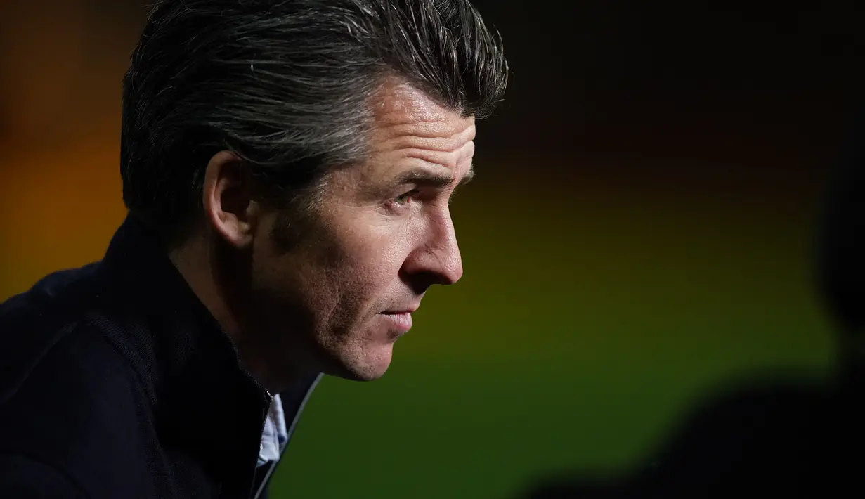 Joey Barton ditangkap pihak kepolisian setempat pada Juni 2021 lalu usai dirinya terjerat kasus kekerasan dalam rumah tangga (KDRT). Istri Barton diketahui mengalami luka di bagian kepala akibat kekerasan yang dilakukan oleh pelatih kepala Fleetwood Town tersebut. (AFP/Dave Thompson)