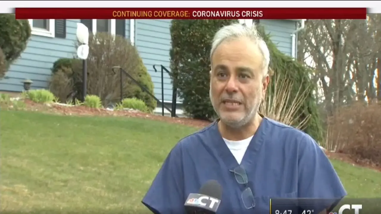 Dokter Saud Anwar, seorang dokter keturunan Pakistan di Amerika yang mendapat apresiasi dari warga South Windsor dalam bentuk parade mobil.