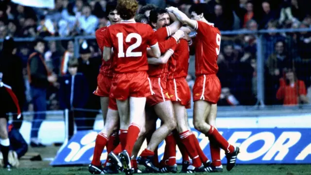 5 Kemenangan Dramatis Liverpool Melawan MU