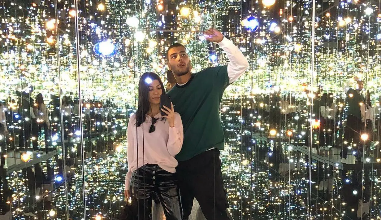 Kendati demikian Kourtney Kardashian mengatakan ia miliki banyak bukti yang menyatakan perselingkuhan Younes Bendjima. (instagram/kourtneykardash)