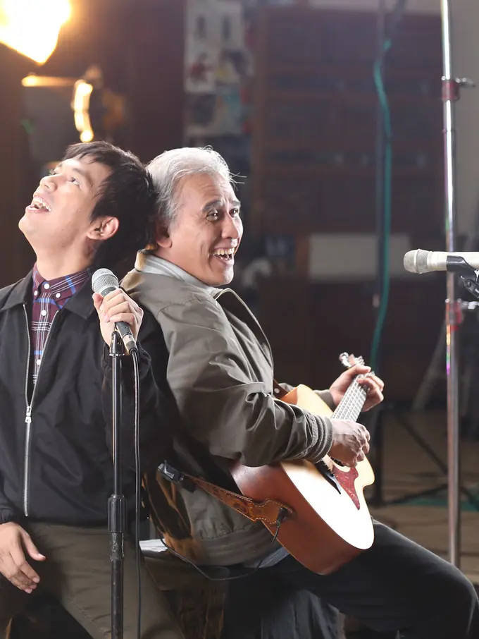 [Bintang] Iwan Fals dan d'Masiv