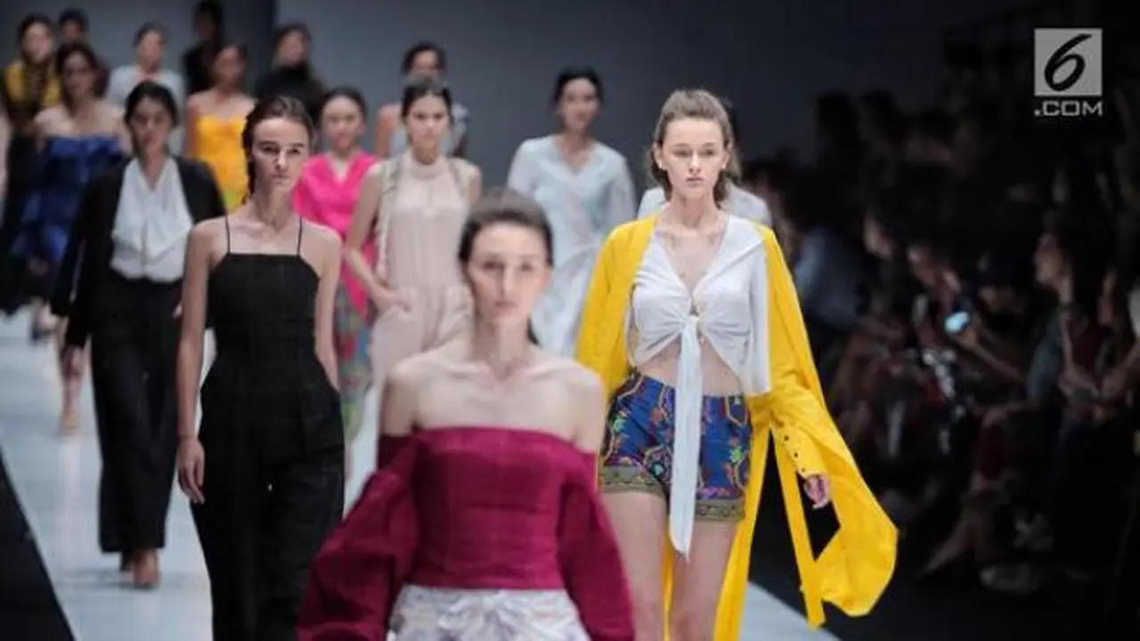 Kaleidoskop 2017:  Deretan Tren Fashion di Panggung JFW 2018