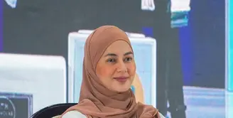 Belum lama ini Baim Wong mengunggah foto Paula Verhoeven yang sedang menggunakan hijab saat menghadiri acara Ramadan [instagram/baimwong]