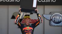 Bintang baru di kelas Moto3, Pedro Acosta (PATRICIA DE MELO MOREIRA / AFP)