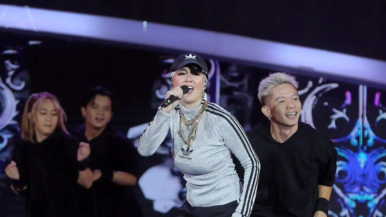 Agnez Mo Bawa Nostalgia Lagu Lawasnya di Konser Raya 28 Tahun Indosiar