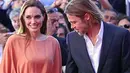 Perceraian pasangan Brangelina ini awalnya terjadi saat Jolie menggugat cerai Pitt. Namun kabar terbaru datang bahwa gugatan itu telah dicabutnya kembali oleh ibu dari enam orang anak itu.  (Instagram/brangelinaofficial)