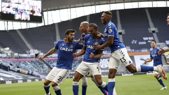 Everton Permalukan Tuan Rumah Tottenham Hotspur