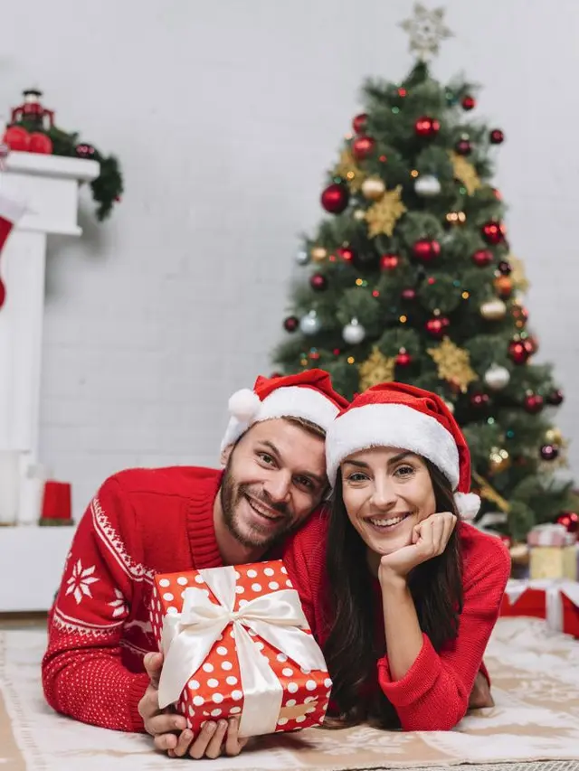 Ilustrasi Membahagiakan Pasangan. (foto: Pinterest/Freepik).