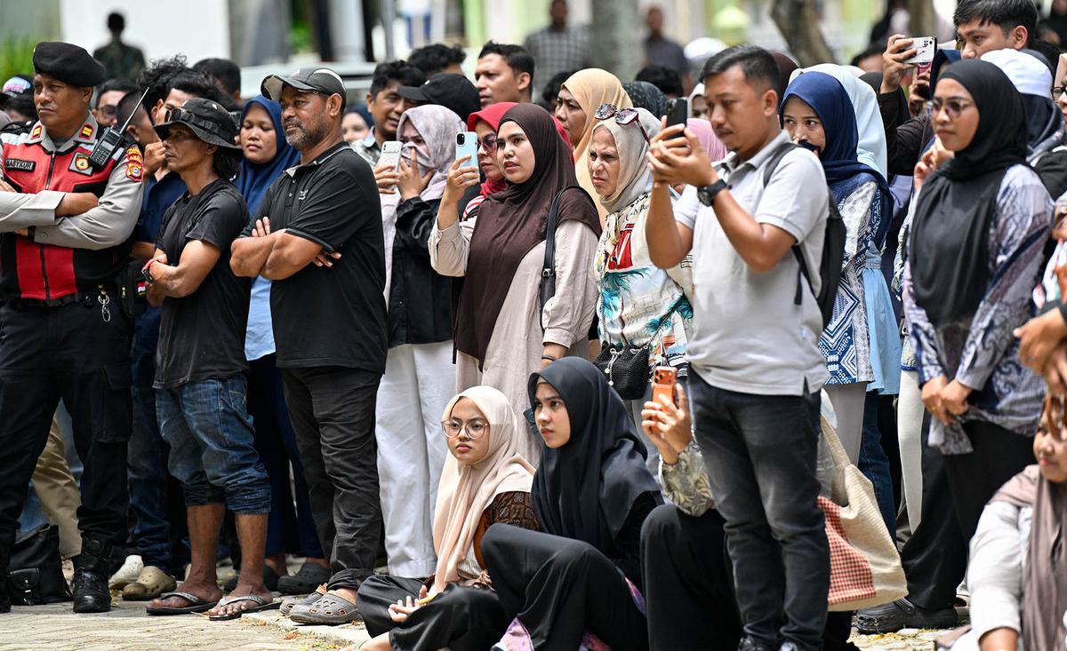 11 Pelanggar Syariat Islam Jalani Hukuman Cambuk di Banda Aceh