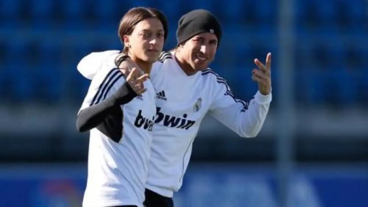 Mesut Oezil dan Sergio Ramos