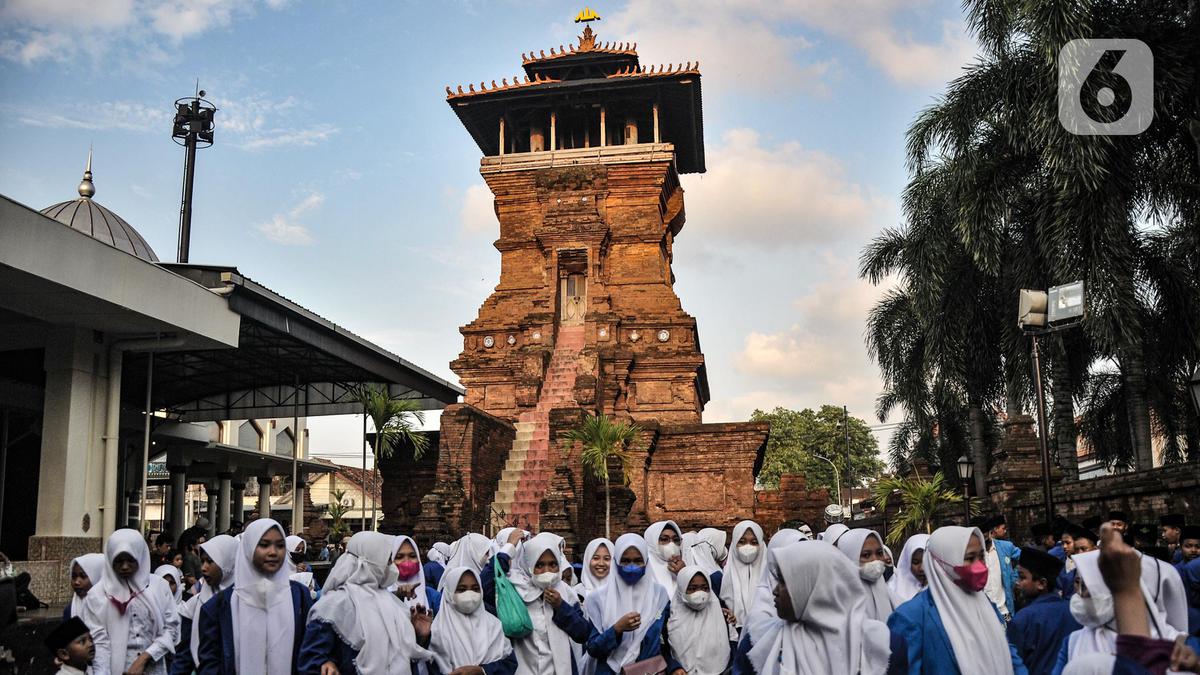 25 Tempat Wisata Religi yang Cocok untuk Liburan Sekaligus Menenangkan Diri